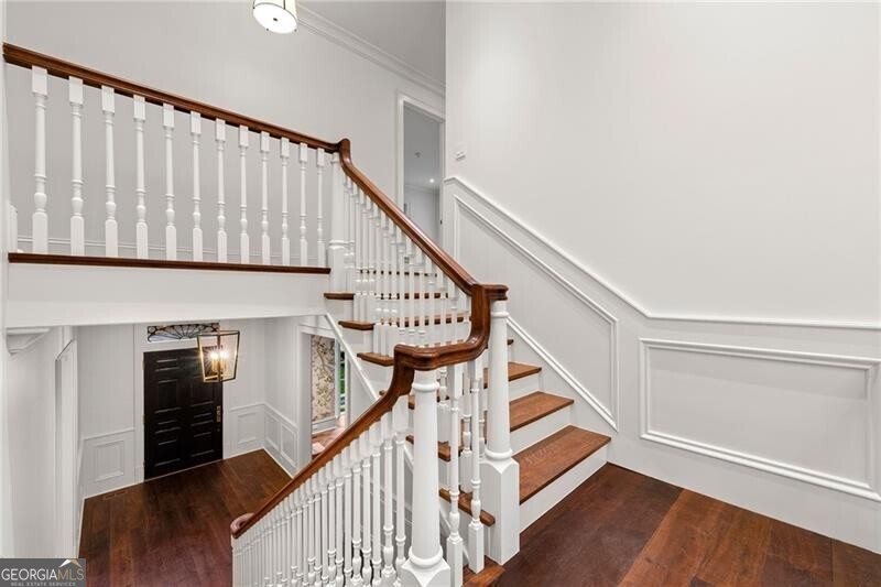 Tuxedo Park - Residential
