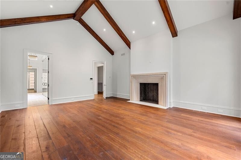 Tuxedo Park - Residential