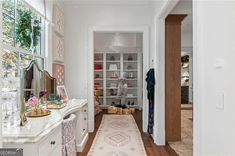 Tuxedo Park - Residential