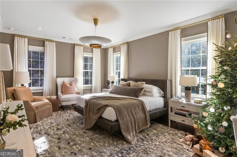 Tuxedo Park - Residential
