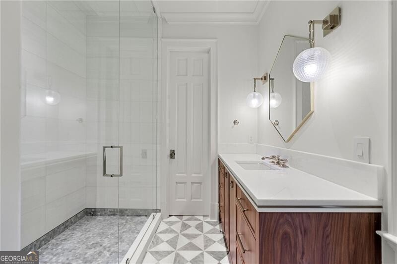 Tuxedo Park - Residential