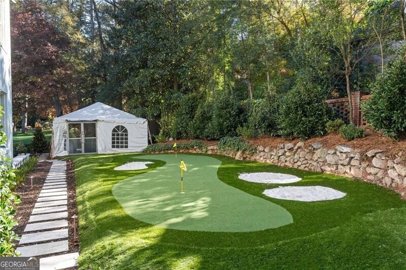 Tuxedo Park - Residential