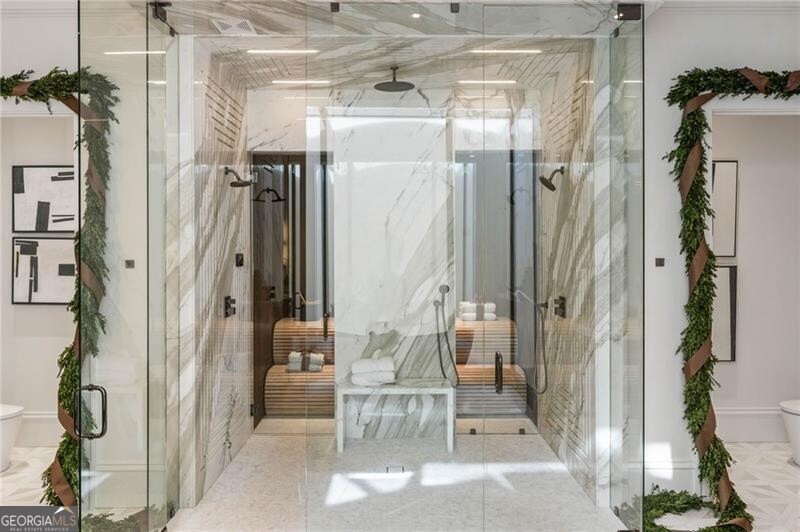 Tuxedo Park - Residential