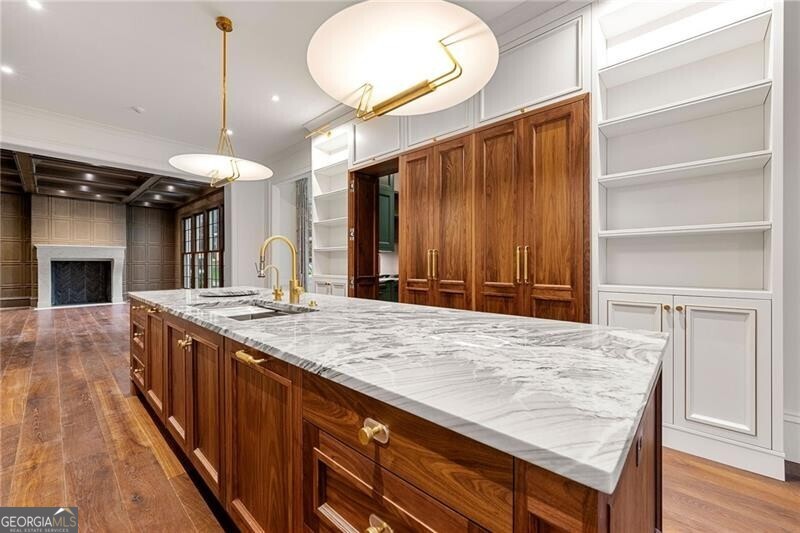 Tuxedo Park - Residential