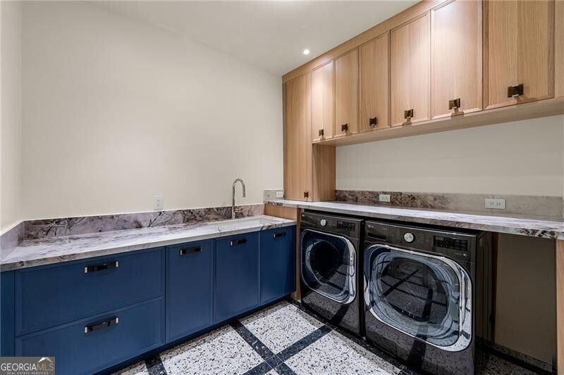 Tuxedo Park - Residential