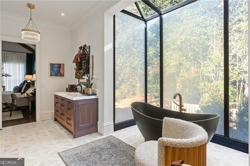 Tuxedo Park - Residential