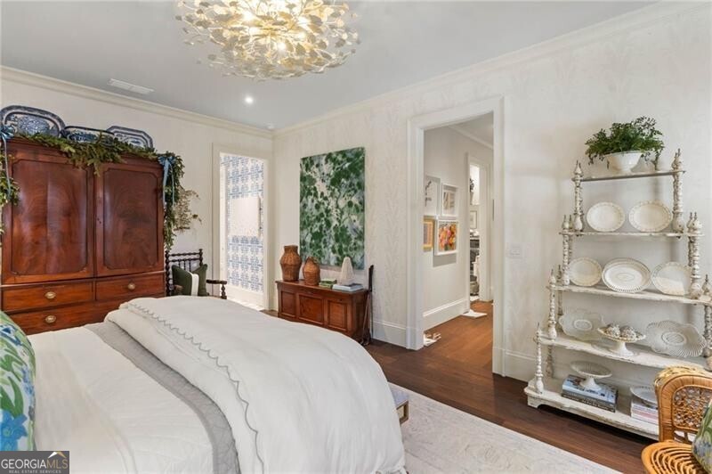 Tuxedo Park - Residential