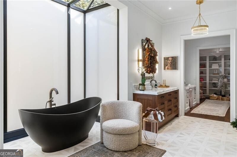 Tuxedo Park - Residential