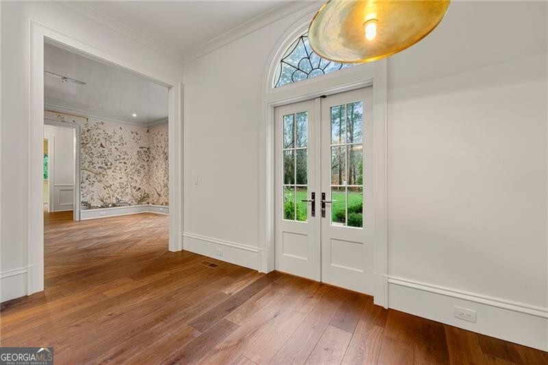 Tuxedo Park - Residential