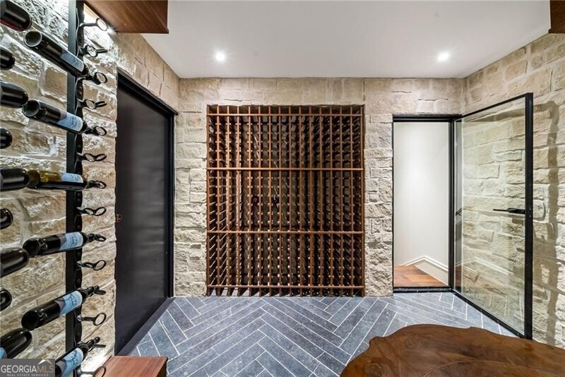 Tuxedo Park - Residential