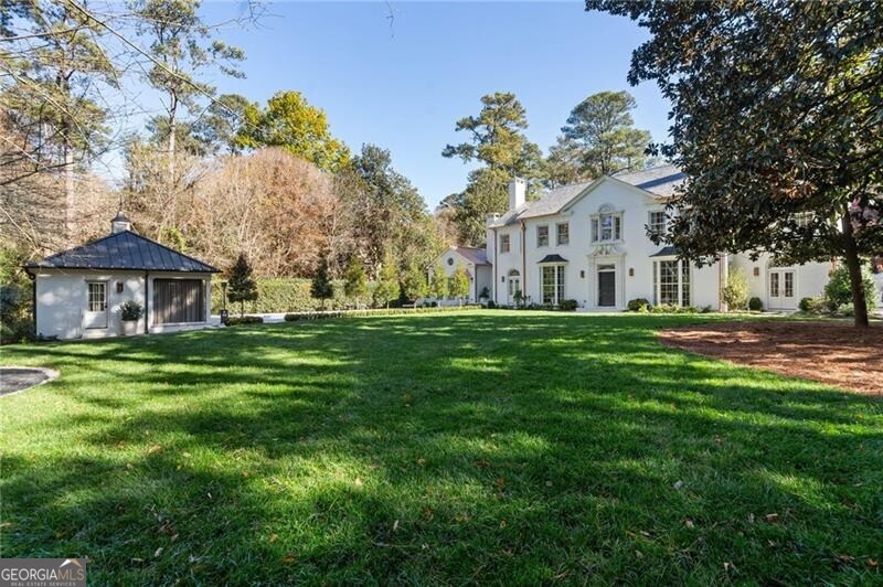 Tuxedo Park - Residential