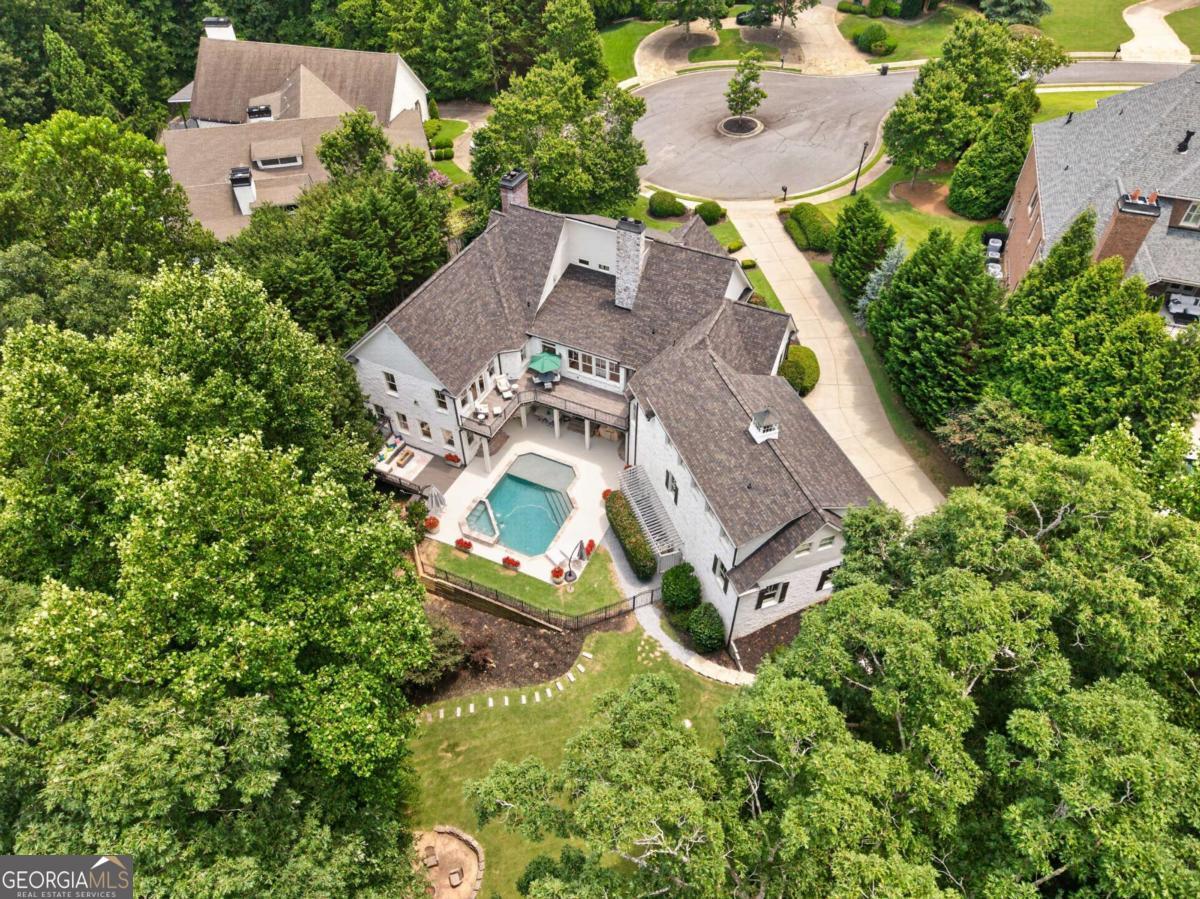 1080 Balmoral LN