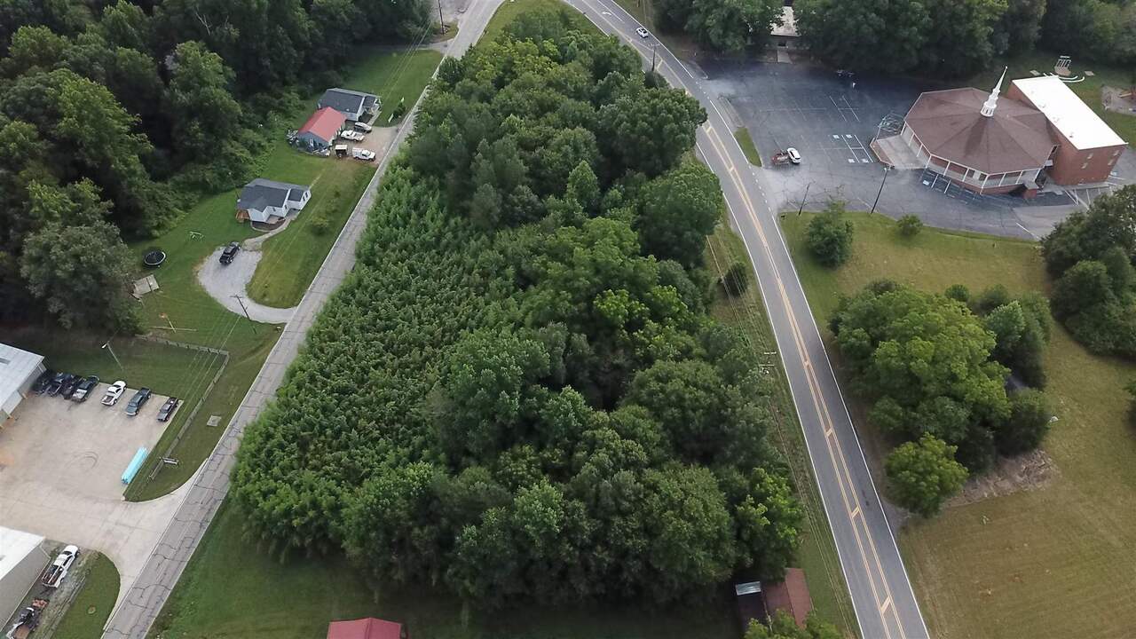 1029 N Hist Highway 441