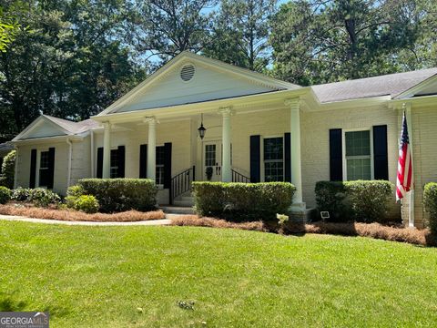 A home in Fairburn