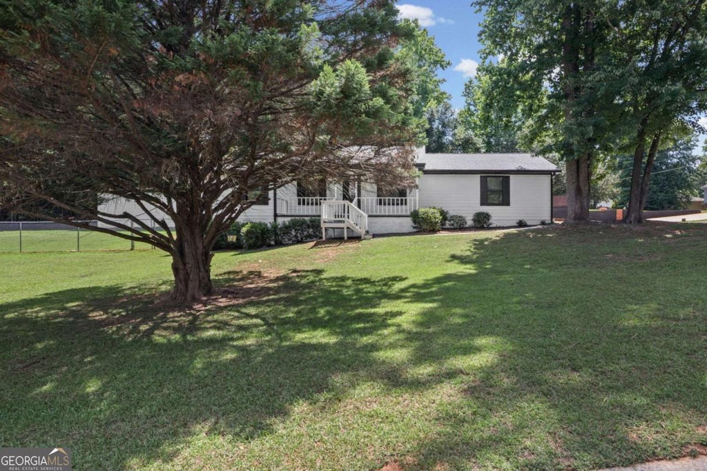 Photo of 20 W Bradford Court, Covington, GA 30016 (MLS # 10787509)