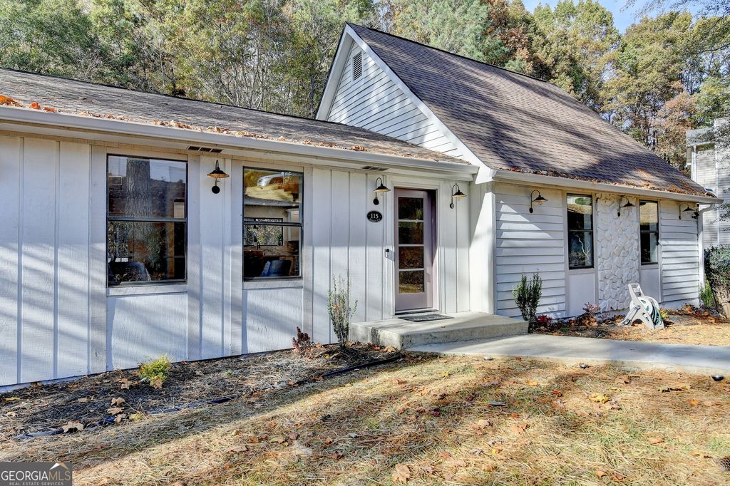 Photo of 115 Ansley Court, Roswell, GA 30076 (MLS # 10664360)