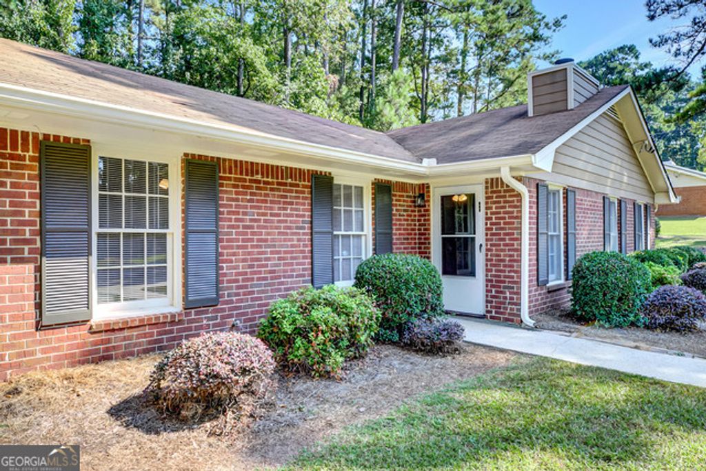 Photo of 125 Belle Drive, Fayetteville, GA 30214 (MLS # 10654730)
