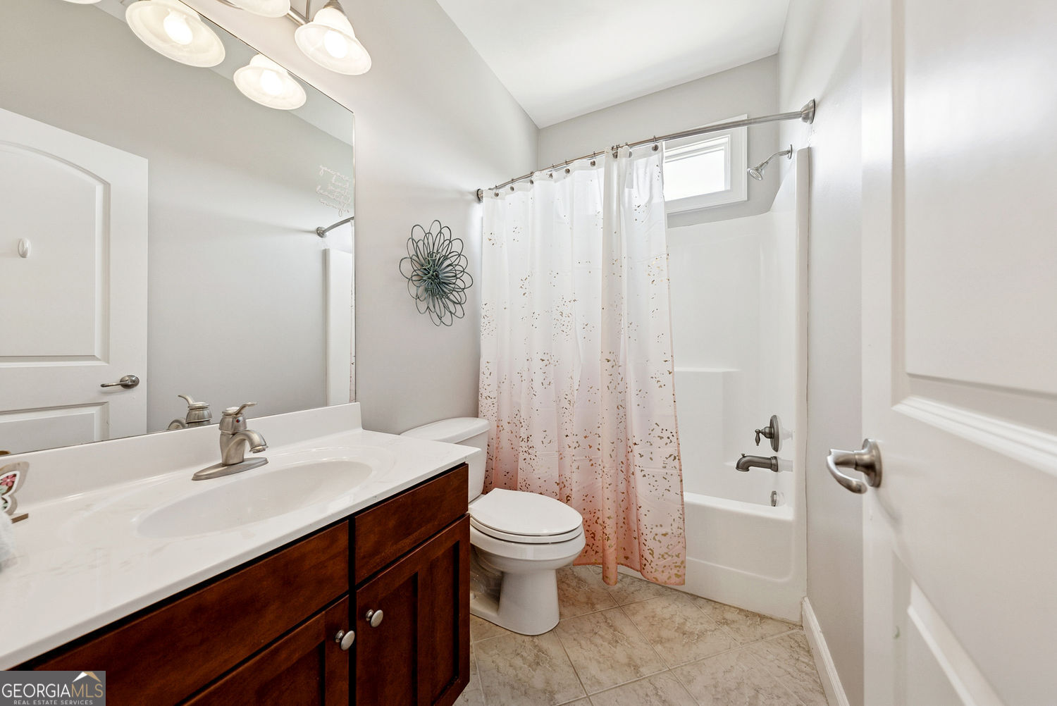 Canton, Georgia 30115, United States, 7 Bedrooms Bedrooms, ,5 BathroomsBathrooms,Residential,Active,167261