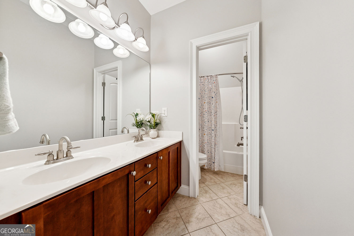 Canton, Georgia 30115, United States, 7 Bedrooms Bedrooms, ,5 BathroomsBathrooms,Residential,Active,167261