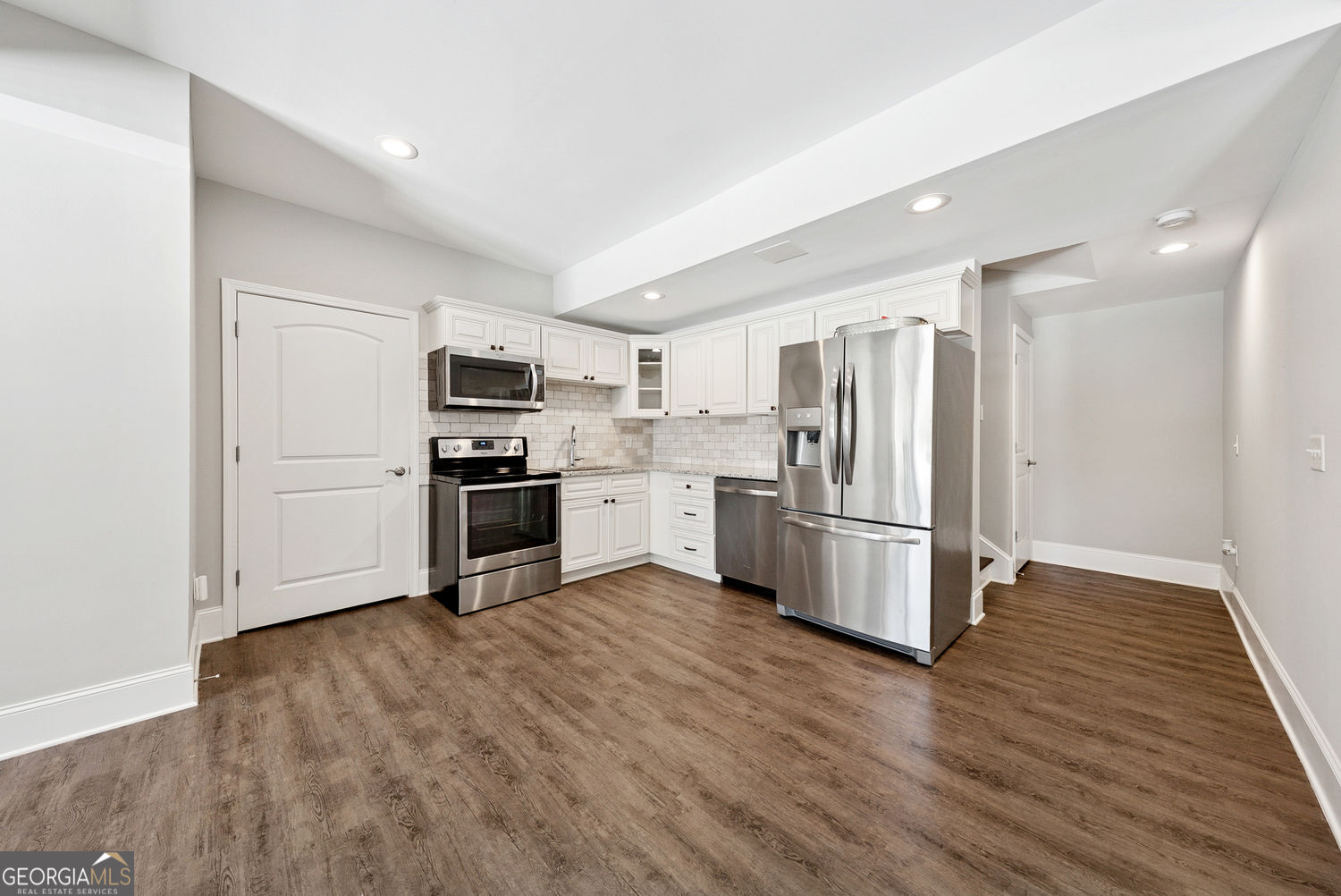 Canton, Georgia 30115, United States, 7 Bedrooms Bedrooms, ,5 BathroomsBathrooms,Residential,Active,167261