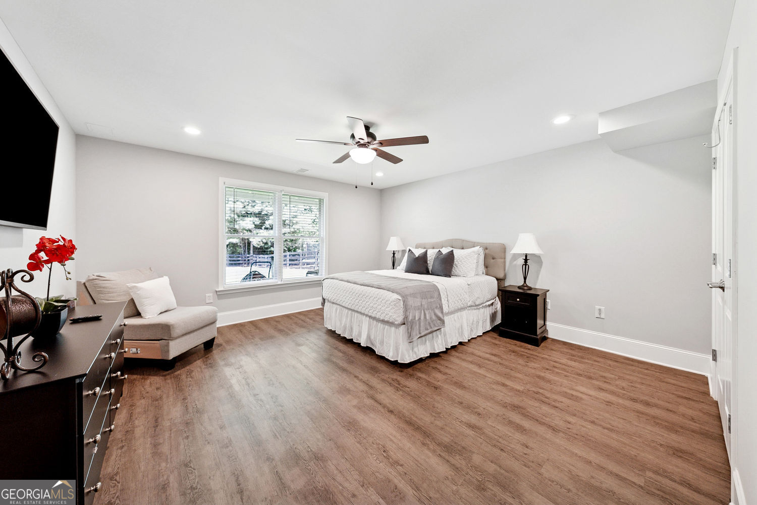 Canton, Georgia 30115, United States, 7 Bedrooms Bedrooms, ,5 BathroomsBathrooms,Residential,Active,167261