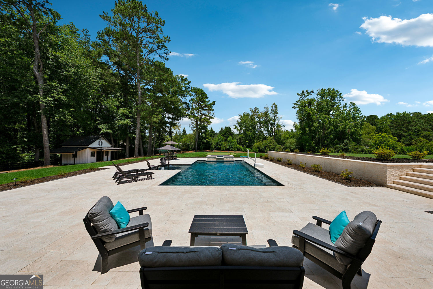 Canton, Georgia 30115, United States, 7 Bedrooms Bedrooms, ,5 BathroomsBathrooms,Residential,Active,167261