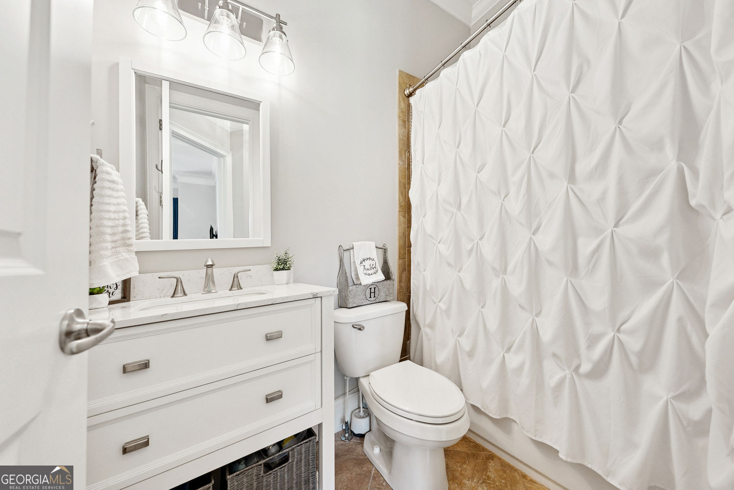 Canton, Georgia 30115, United States, 7 Bedrooms Bedrooms, ,5 BathroomsBathrooms,Residential,Active,167261