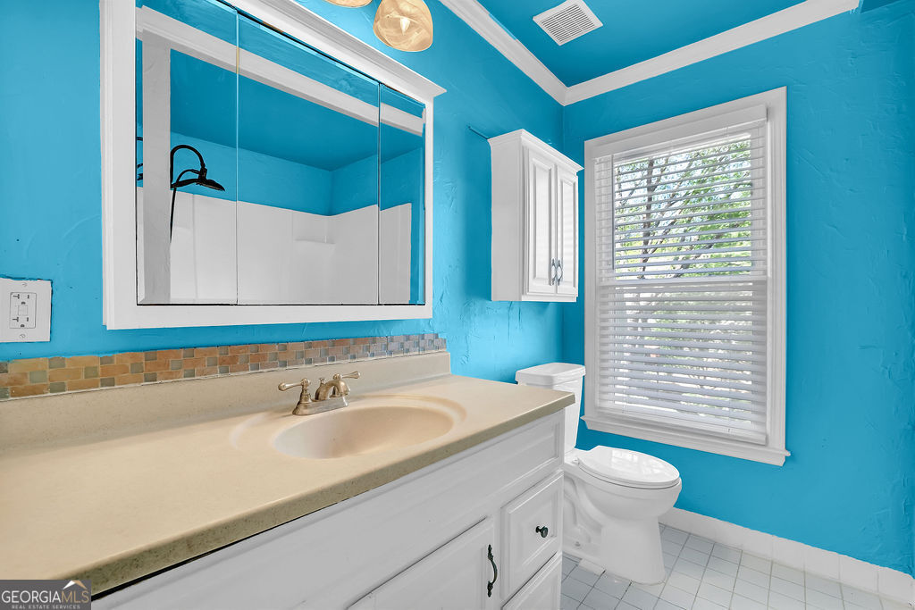 EAGLE GLEN CLUSTER HOMES - Residential