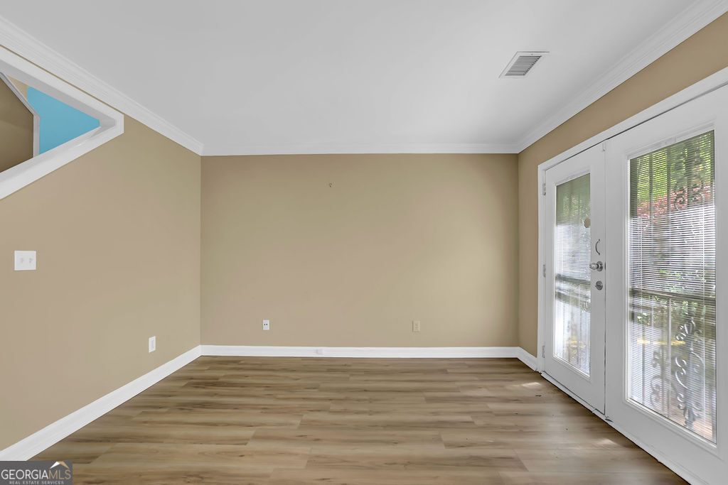 EAGLE GLEN CLUSTER HOMES - Residential