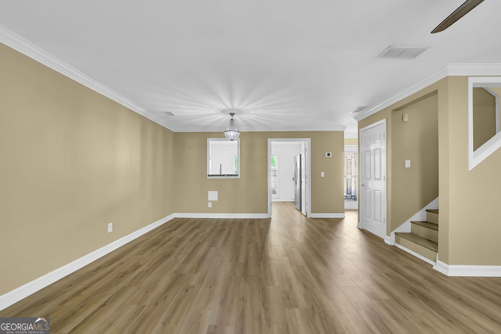 EAGLE GLEN CLUSTER HOMES - Residential