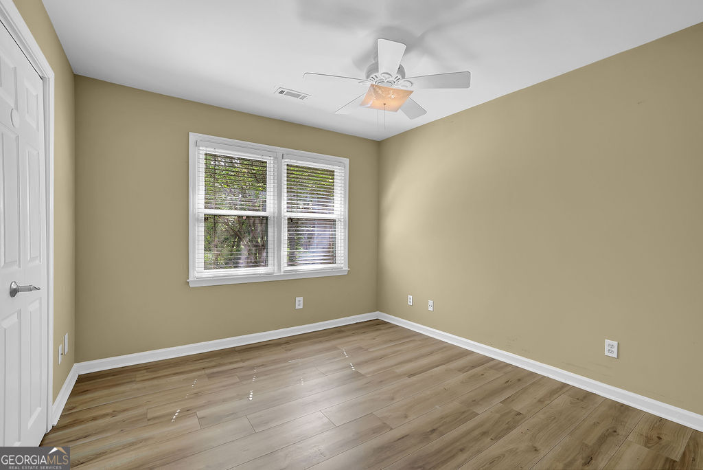 EAGLE GLEN CLUSTER HOMES - Residential