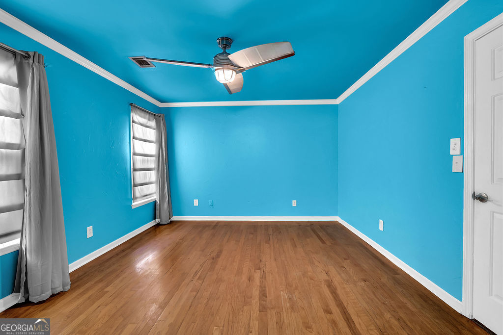 EAGLE GLEN CLUSTER HOMES - Residential