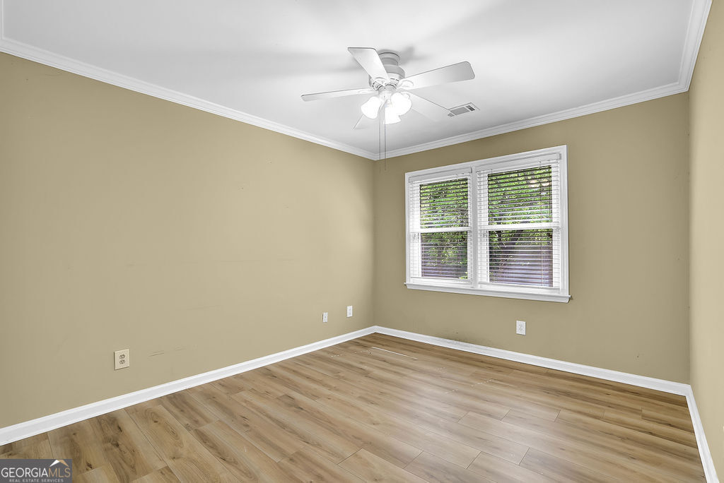 EAGLE GLEN CLUSTER HOMES - Residential