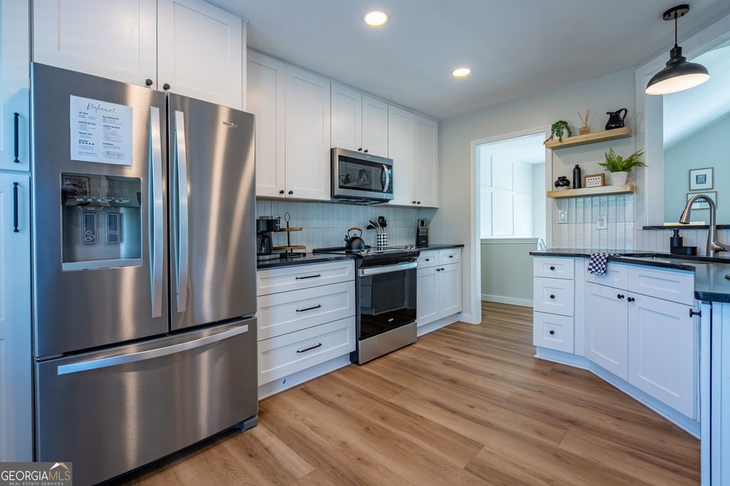 Photo of 18 Huntcliff Drive, Cartersville, GA 30121 (MLS # 10588245)