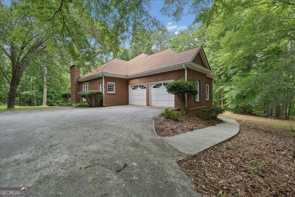 Photo of 971 Cochran Road, Covington, GA 30014 (MLS # 10776232)