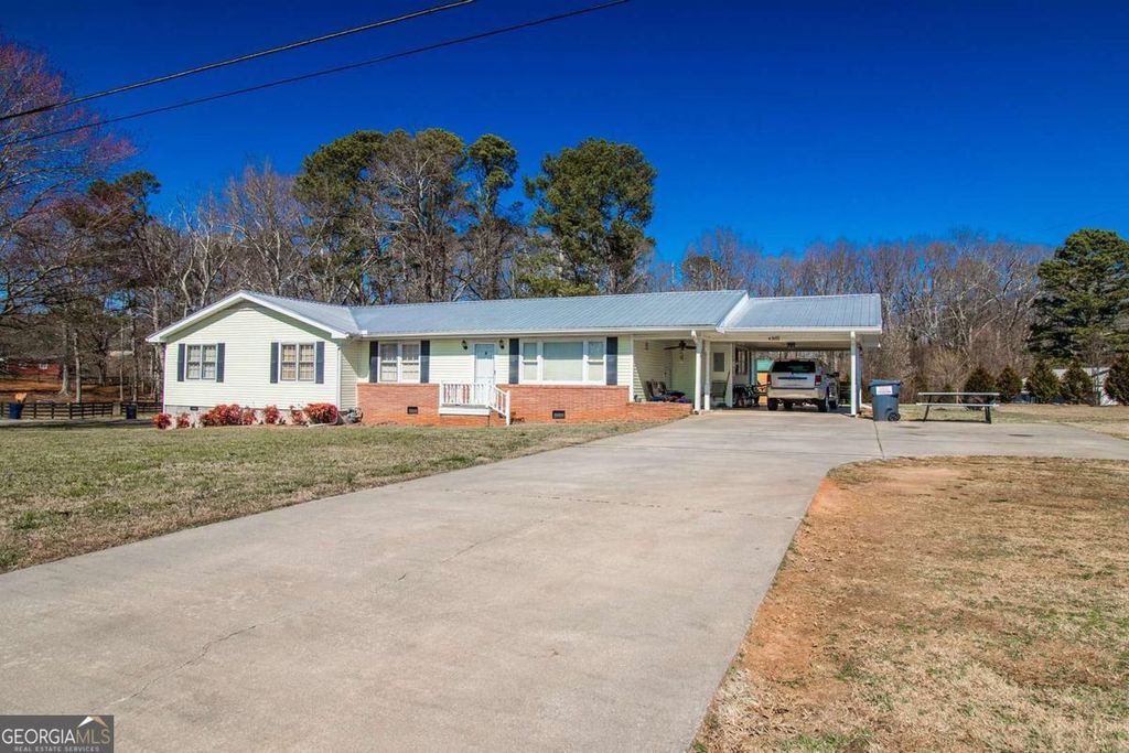 Photo of 4302 Franklin Goldmine Road, Cumming, GA 30028 (MLS # 10698316)