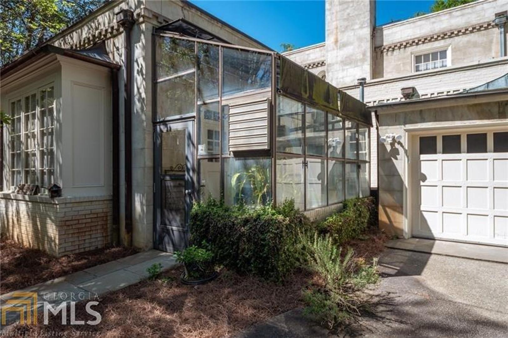 Peachtree Heights West - Residential