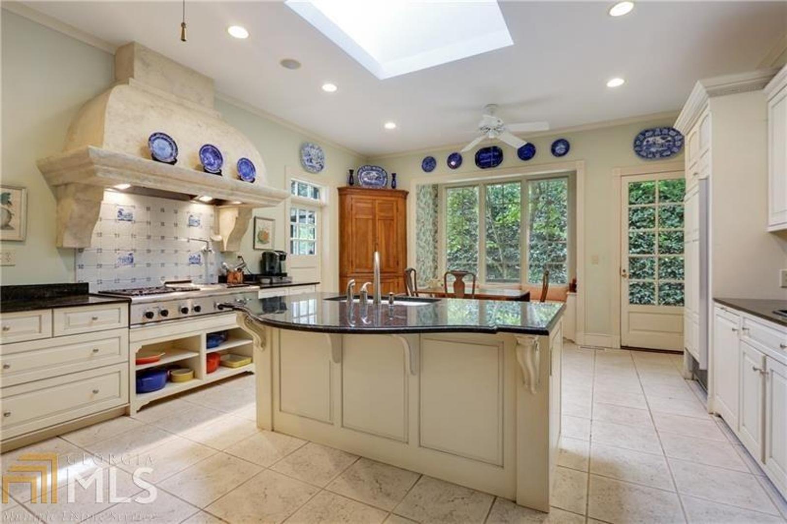 Peachtree Heights West - Residential