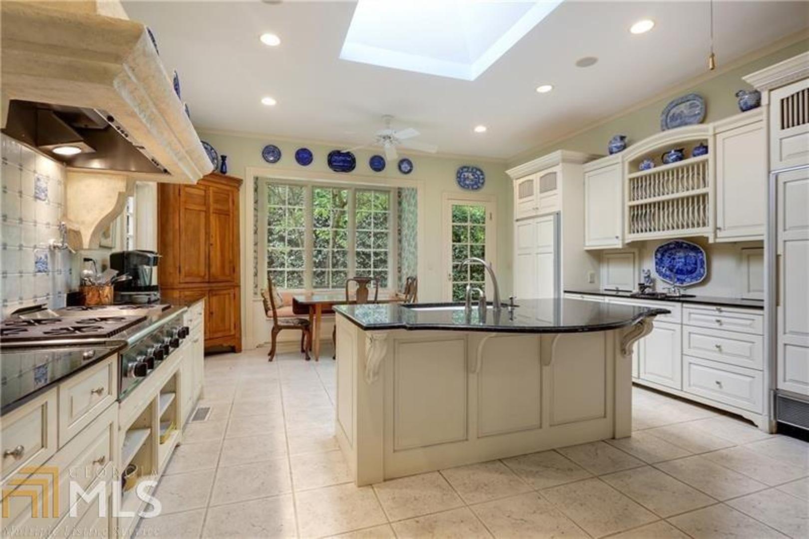 Peachtree Heights West - Residential