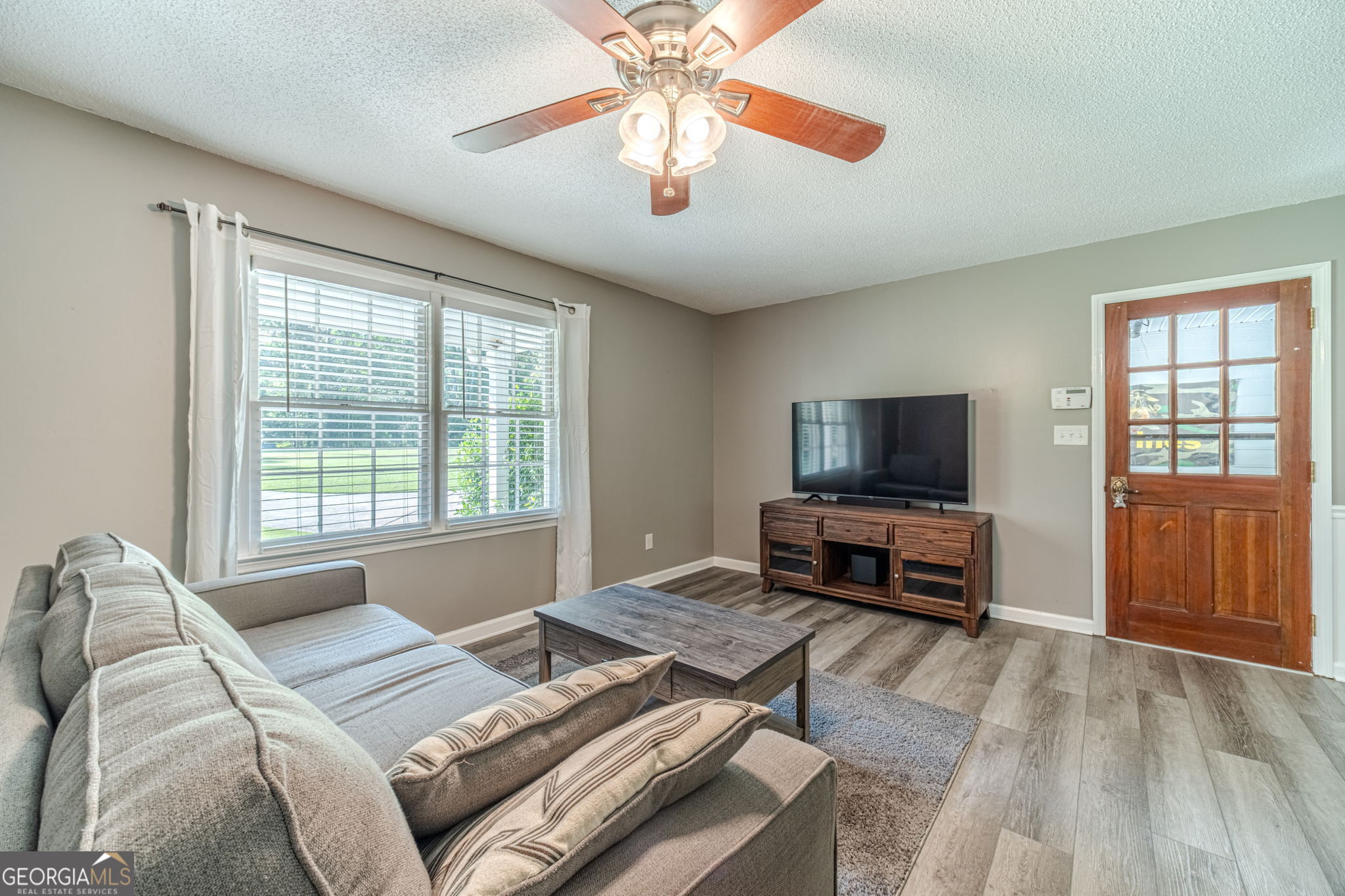 365 E Macedonia Church RD