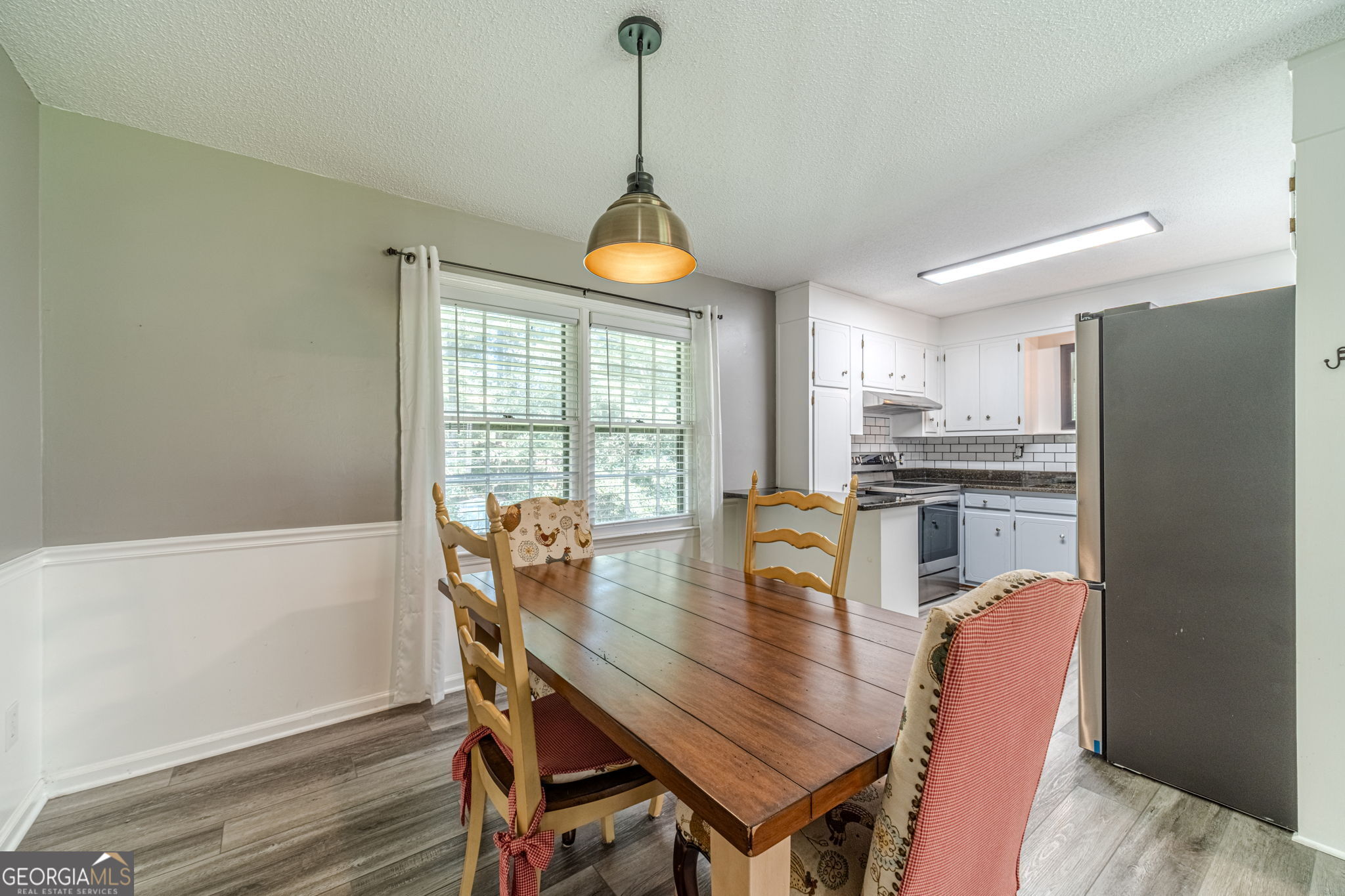 365 E Macedonia Church RD