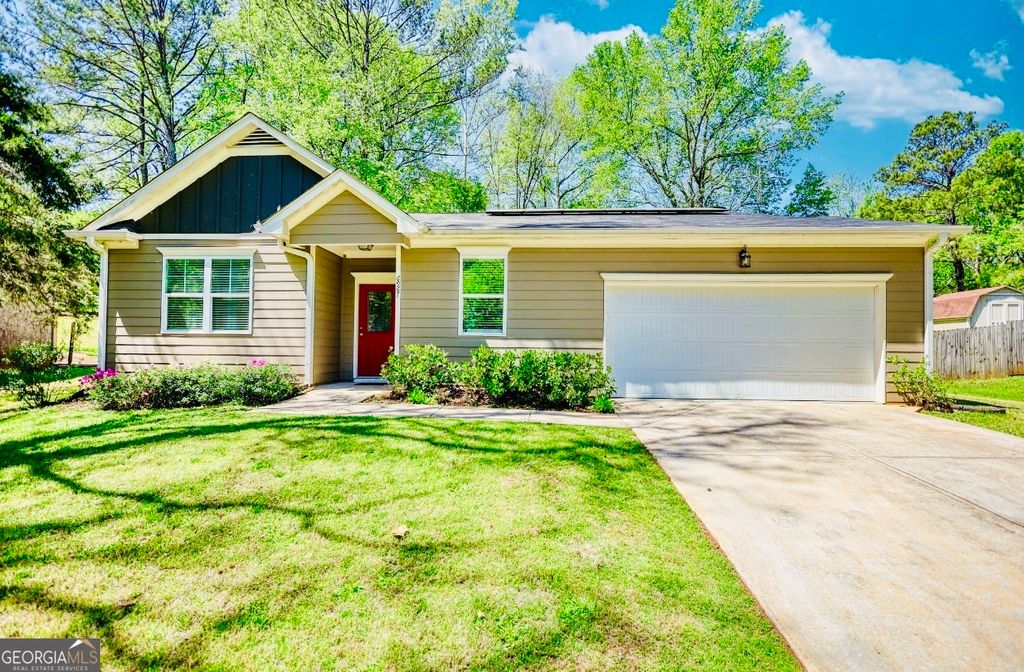 Photo of 6967 Knollwood Drive, Morrow, GA 30260 (MLS # 10736510)