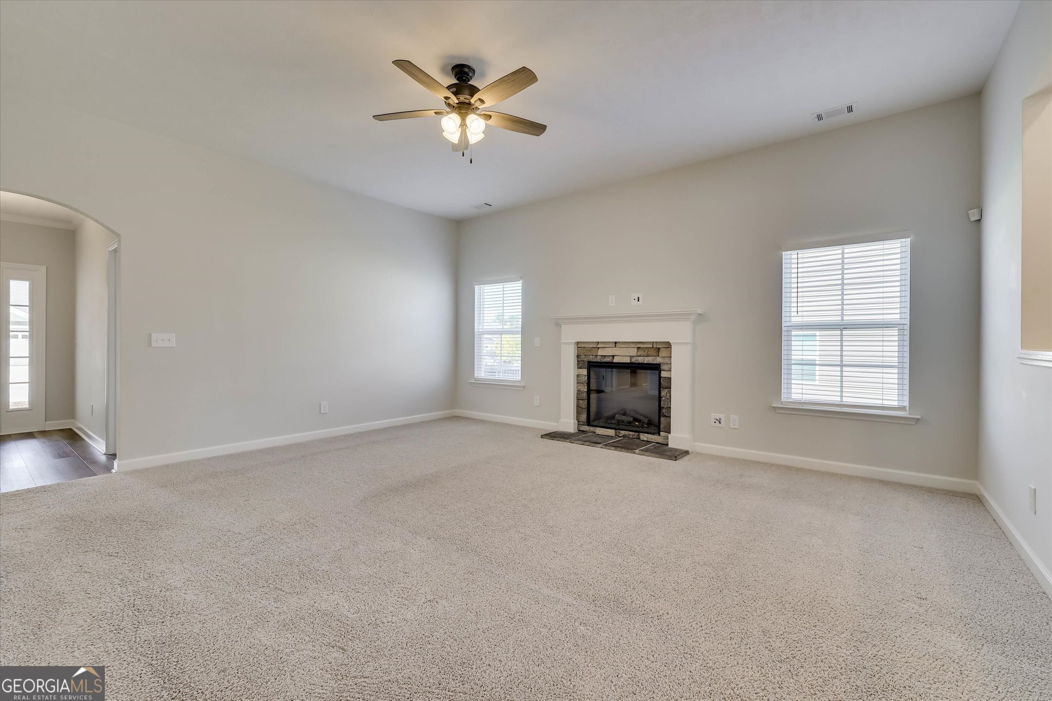 1293 Elbron DR
