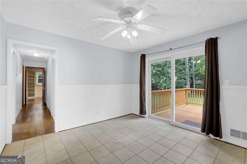 1563 Rockbridge RD