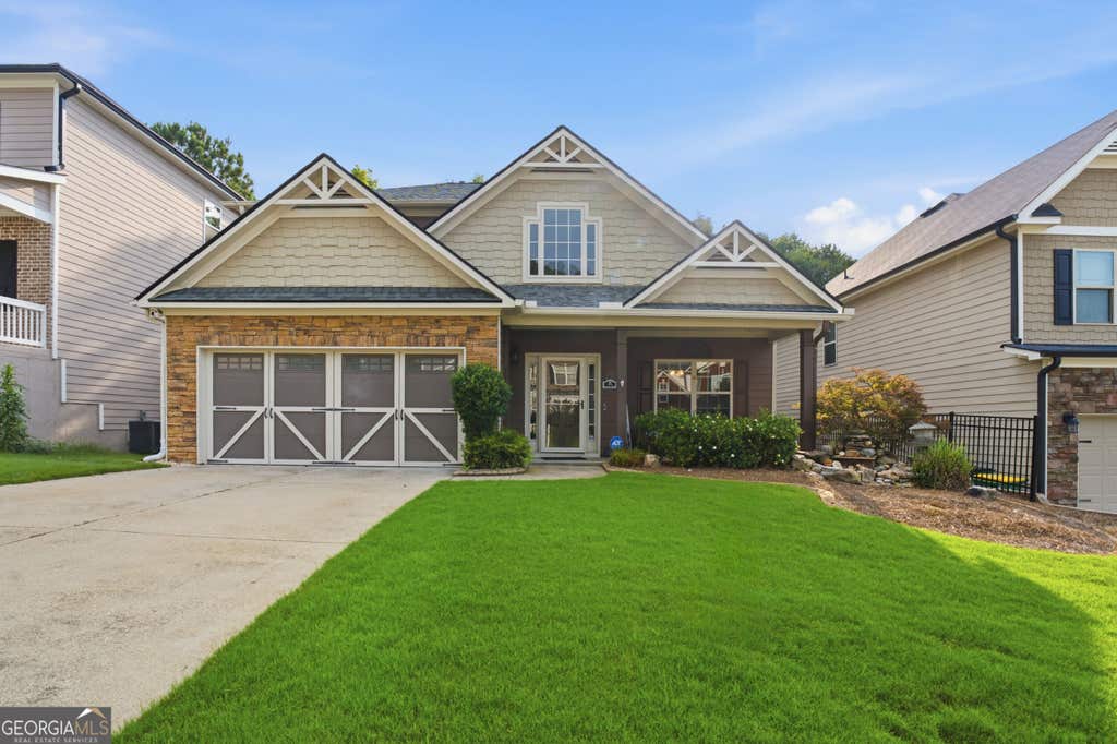 Photo of 423 Crestmont Lane, Canton, GA 30114 (MLS # 10831417)