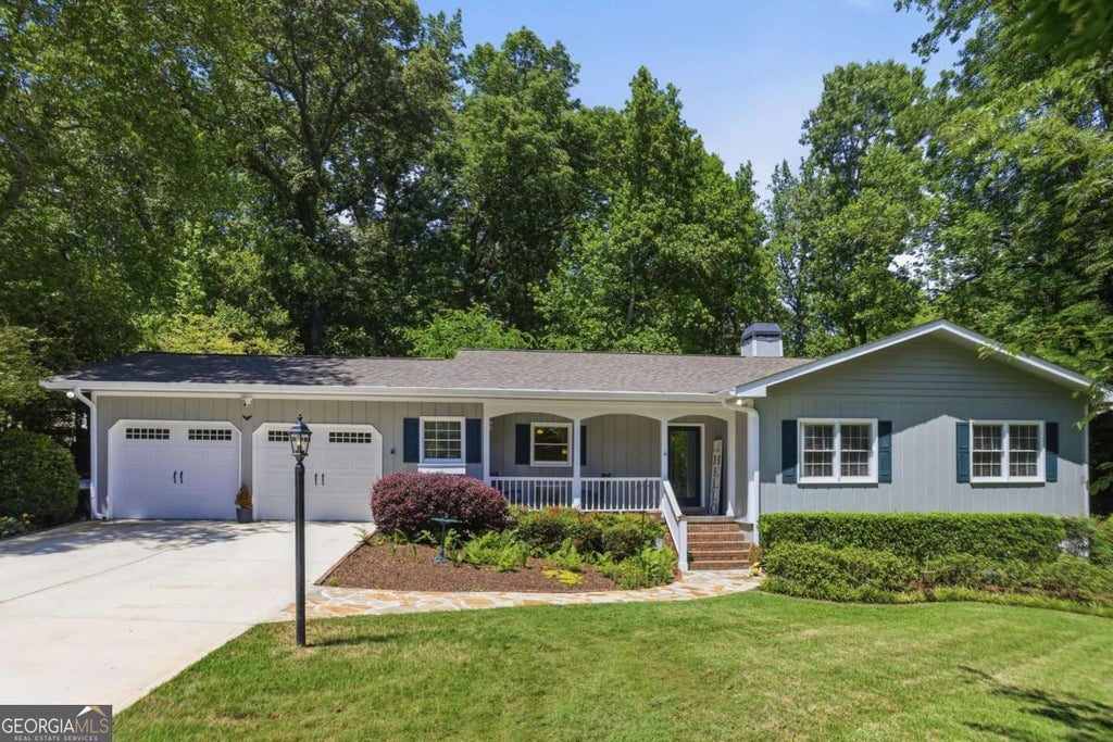 Photo of 3214 Flint Lock Way NW, Marietta, GA 30064 (MLS # 10823056)