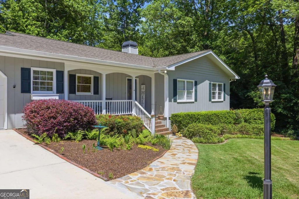 Photo of 3214 Flint Lock Way NW, Marietta, GA 30064 (MLS # 10823056)