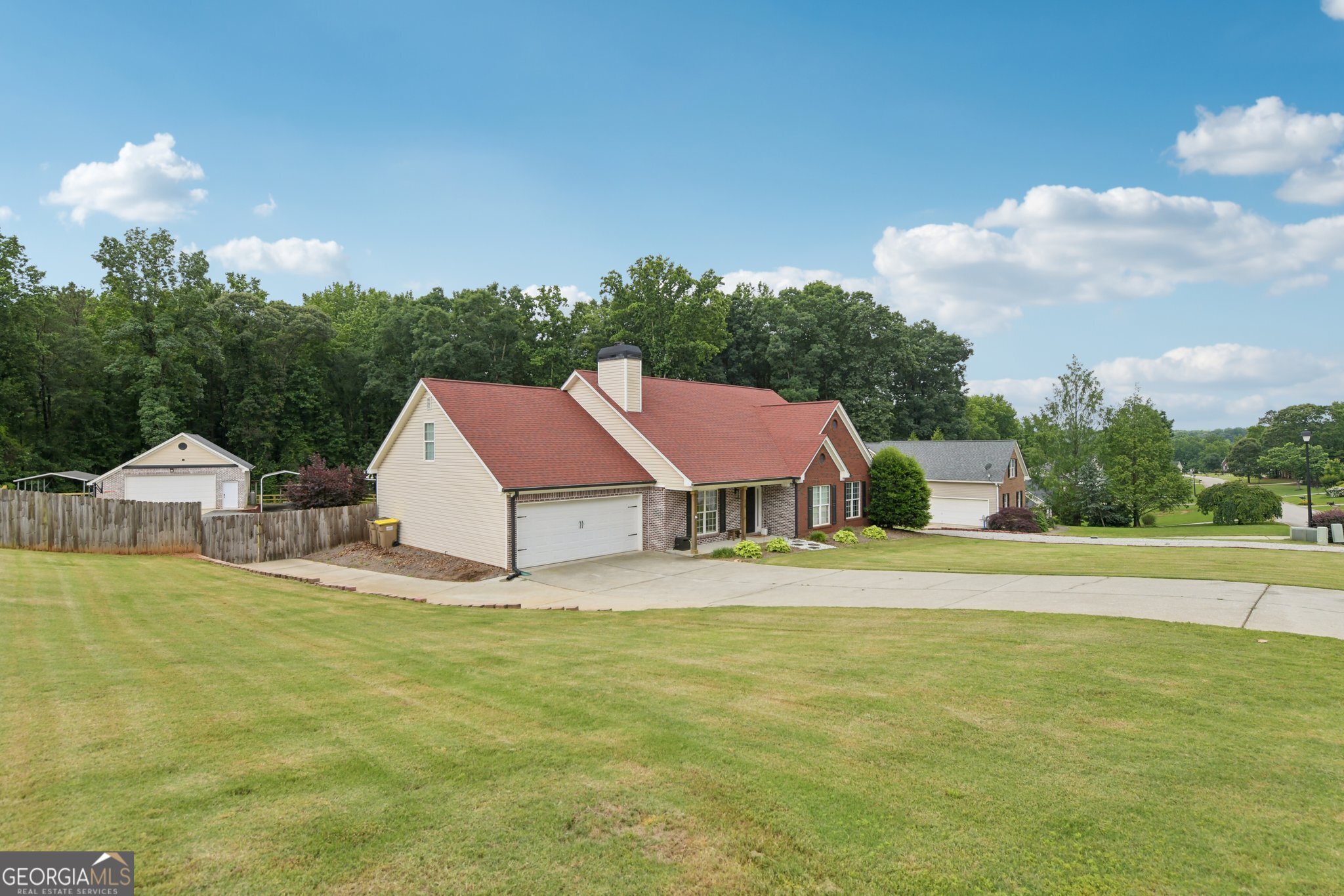 219 Summit Chase DR