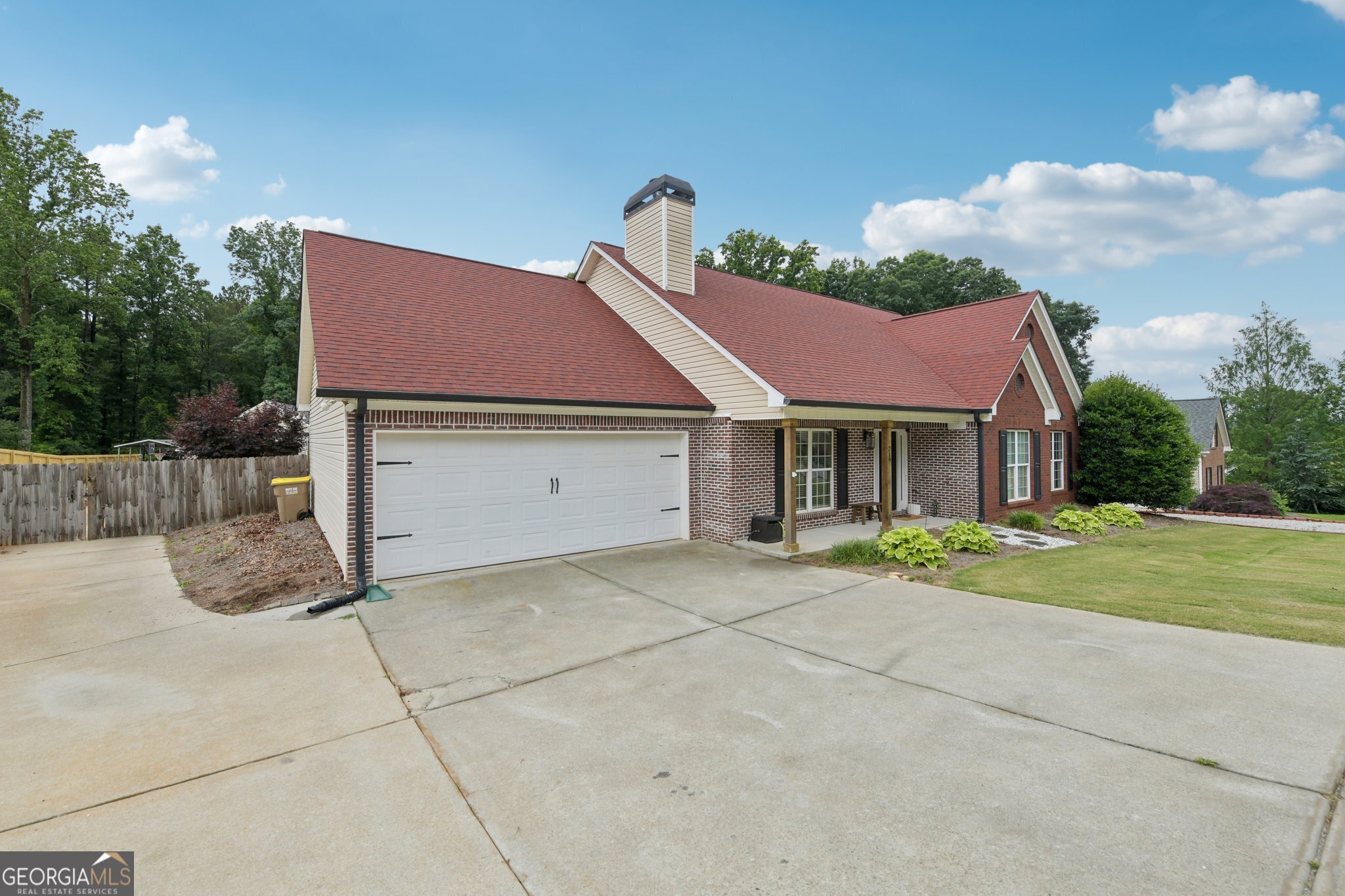 219 Summit Chase DR