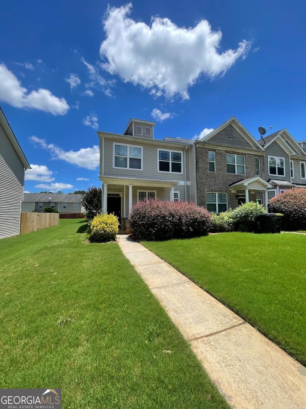 Photo of 6316 Ellenwood Dr, Rex, GA 30273 (MLS # 10793529)